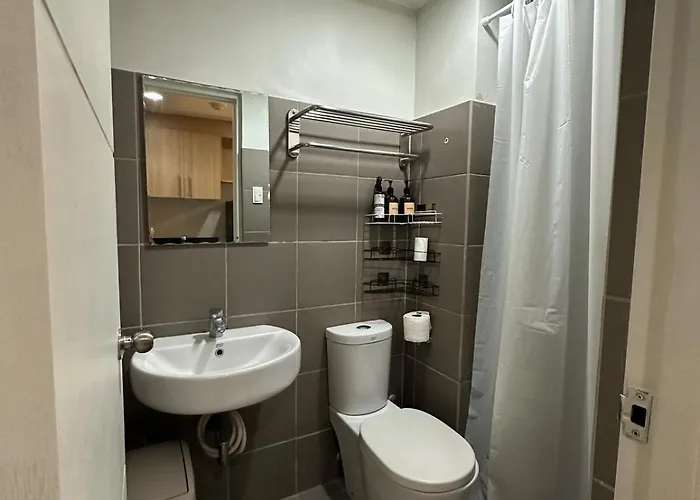 Prime Salcedo Square 2 Beds Apartment Manila