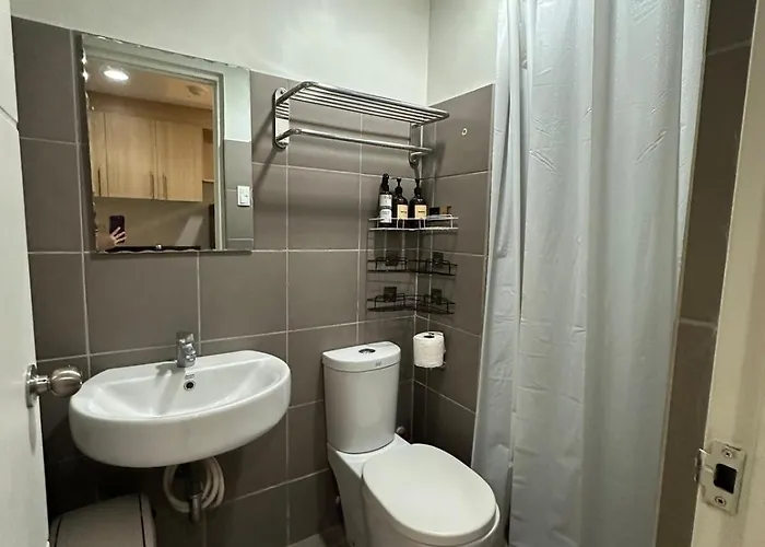 Prime Salcedo Square 2 Beds Apartment Manila