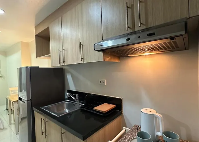 Prime Salcedo Square 2 Beds *