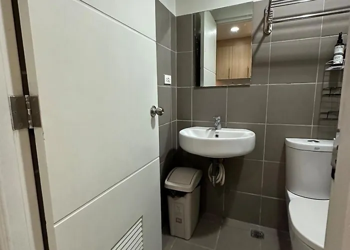 Prime Salcedo Square 2 Beds * Manila